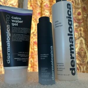 Daily Glycolic Cleanser (10oz) and a Neurotouch Symmetry Serum✨